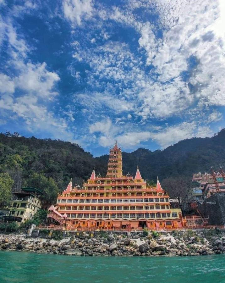 The Royal Galaxy Hotel Rishikesh Exterior photo